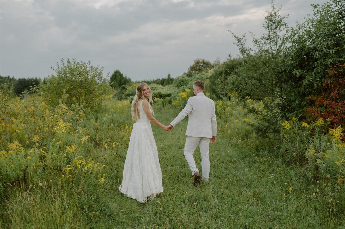guelph-outdoor-tent-wedding