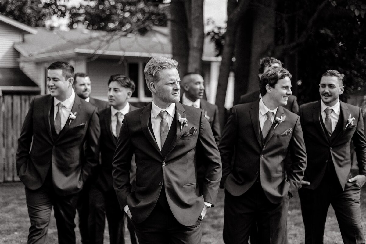 Danielle & Mason Wedding Sneak Peek-18