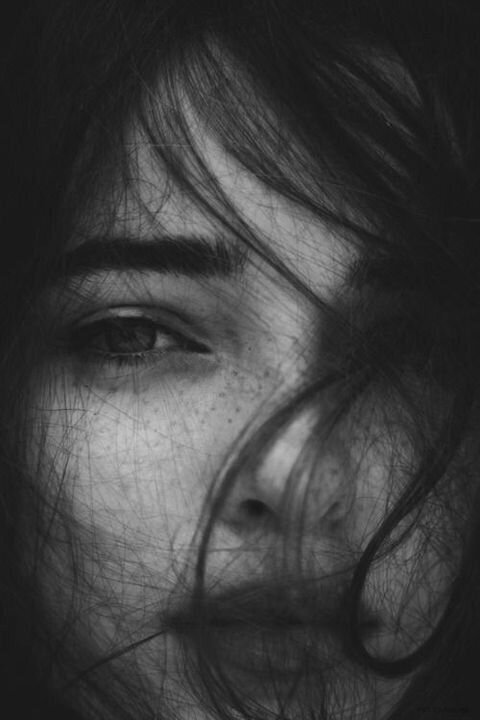 مـنوعآت اشياء غريبه  - خِلَفُيَآتٌ آسِوٌدٍ