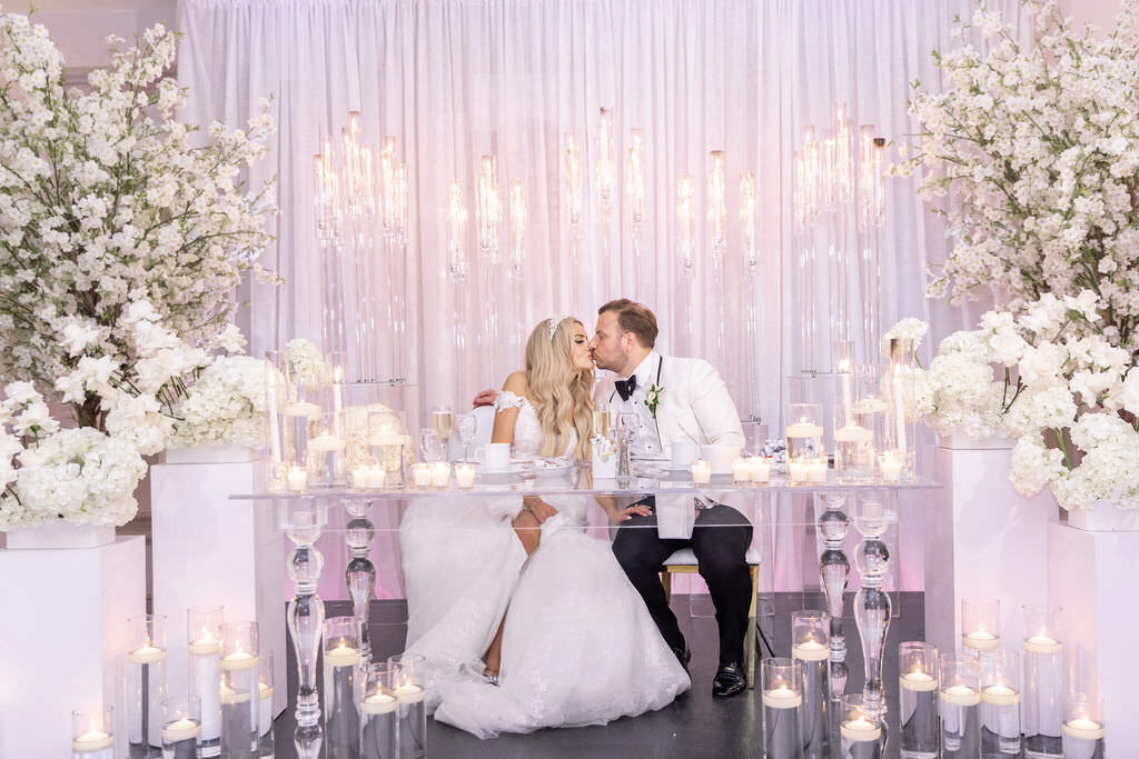 Cathédrale Marie-Reine-du-Monde Wedding_montreal best wedding photographer | luxury moment photography-9598