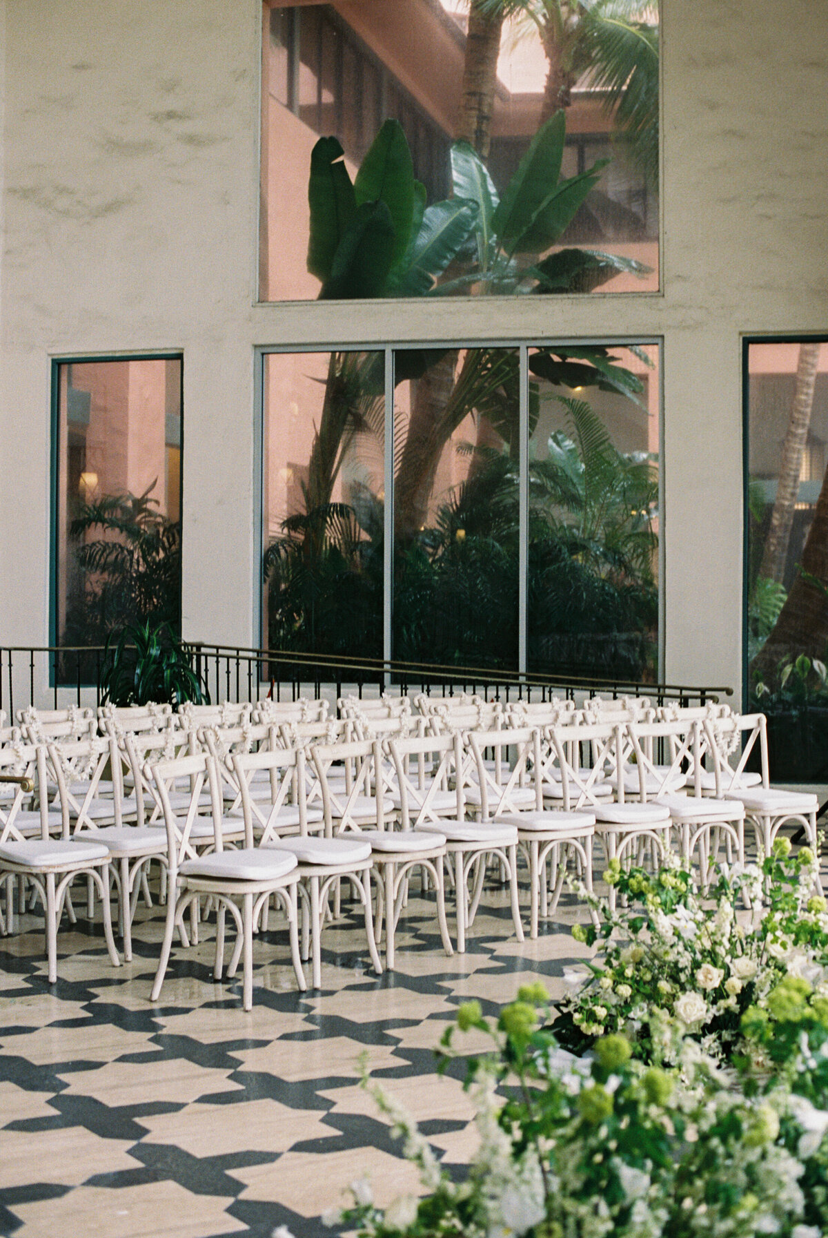 Royal Hawaiian Wedding on Oahu by Amanda Hartfield-18