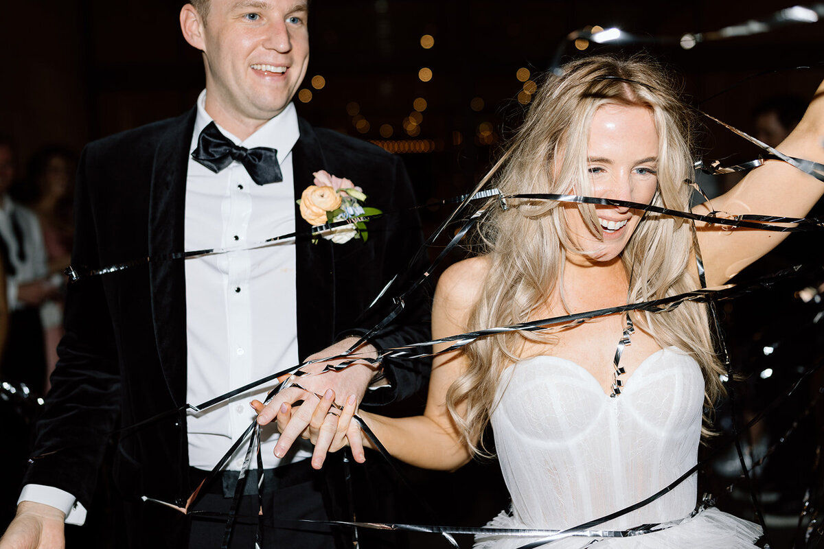 alexa + alex - nasher sculpture center - dancing + exit - jaycee quinn photography-325