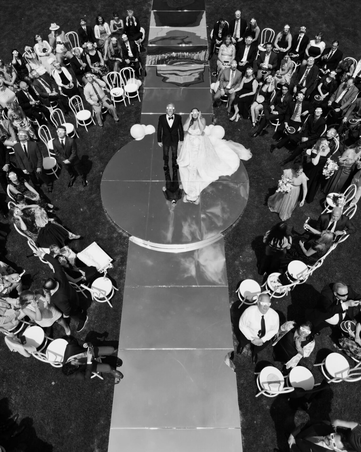 Full-Solar-eclipse-wedding-dallas