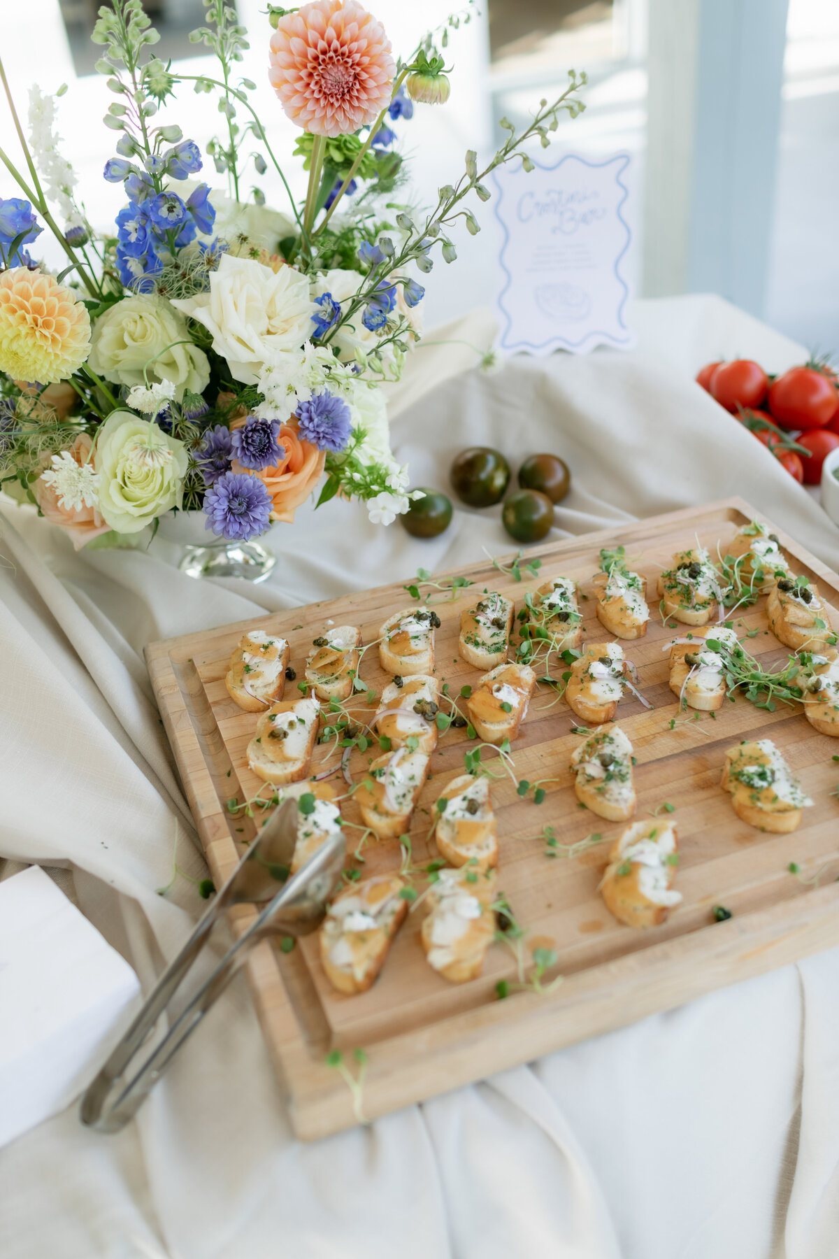 MeghanHemstra-Colourful-Vancouver-Garden-Wedding-42