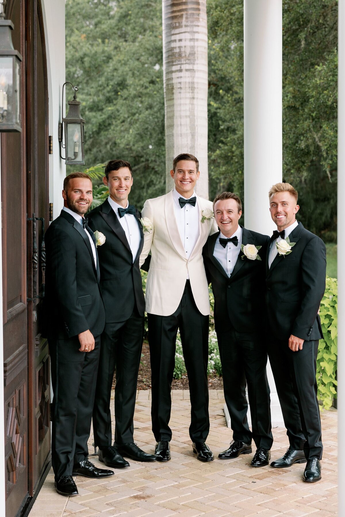 brittany-pannebaker-tampa-florida-destination-wedding-photographer-wedding-chandler-and-cole-tampa-harborside-chapel-67