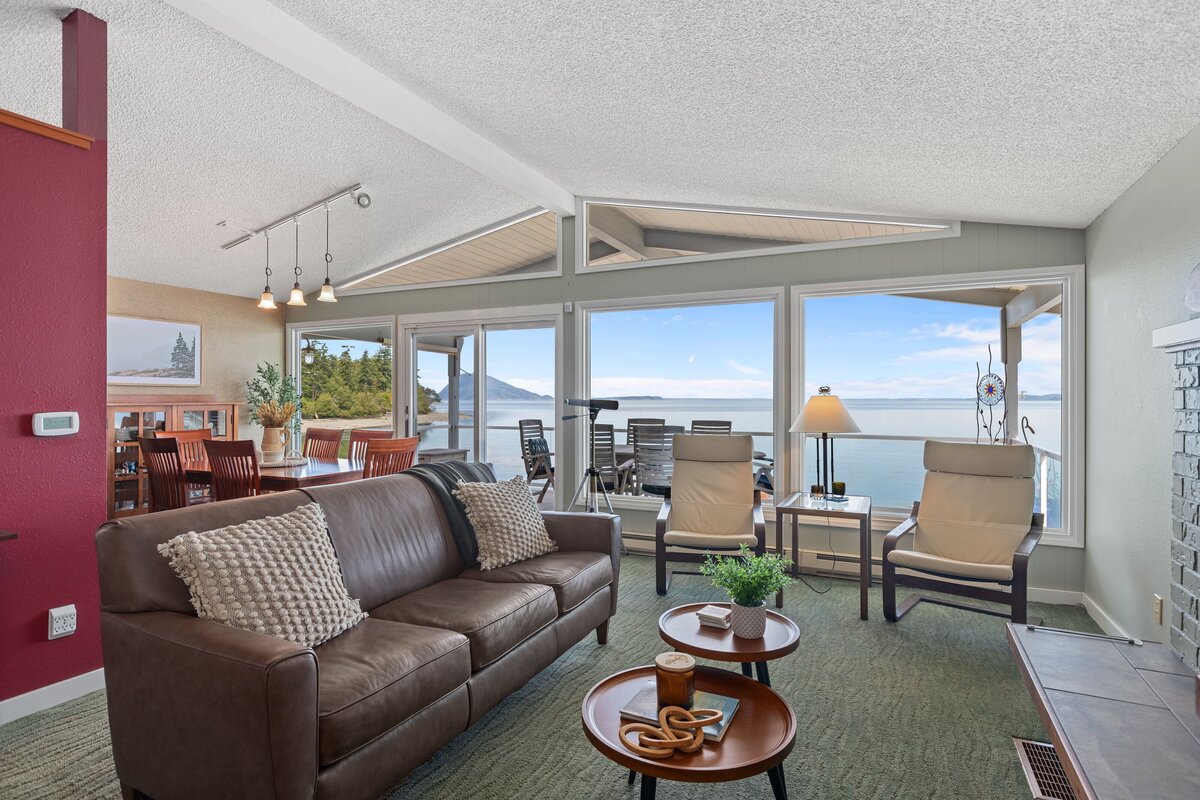 occupied-staging-pnw-waterfront-home-great-room-modernmollusk-2