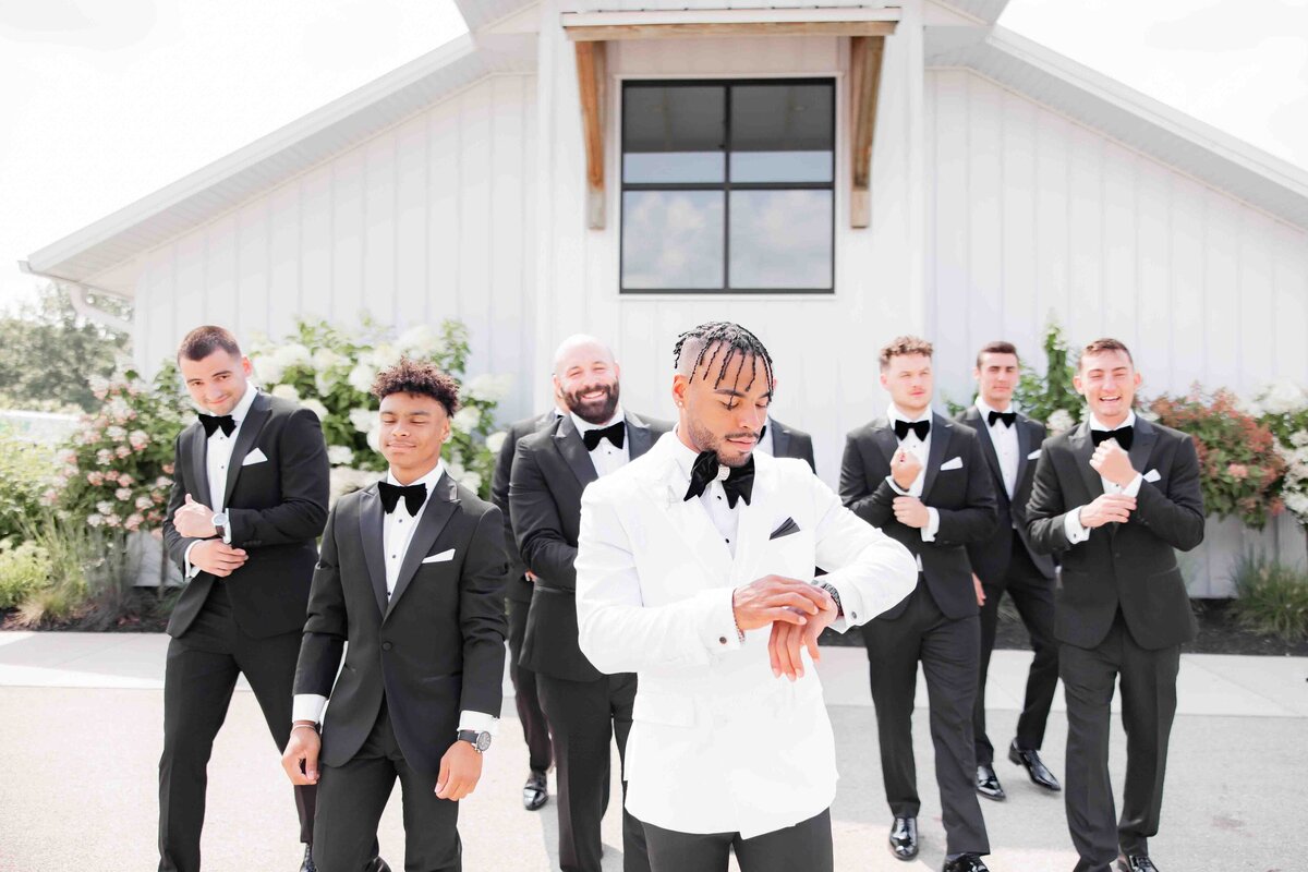 Ashton Hill Galena Wedding |  Photographer-23