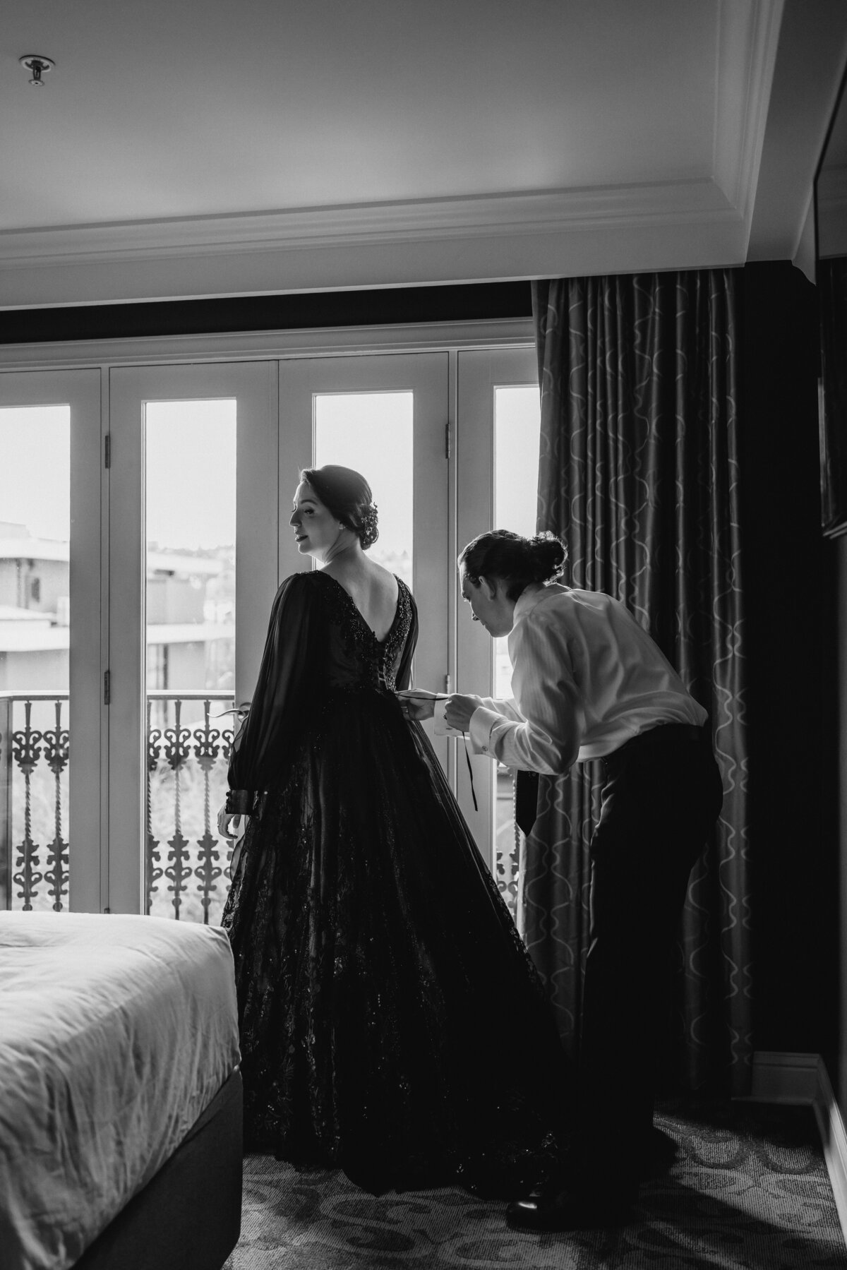 charles-heather-olympic-rooftop-pavilion-wedding-92bw