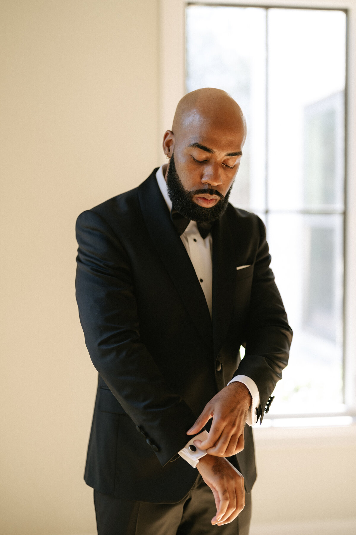 MORELOVEPHOTOGRAPHY_GETTINGREADY_BRADFORDWEDDING-31