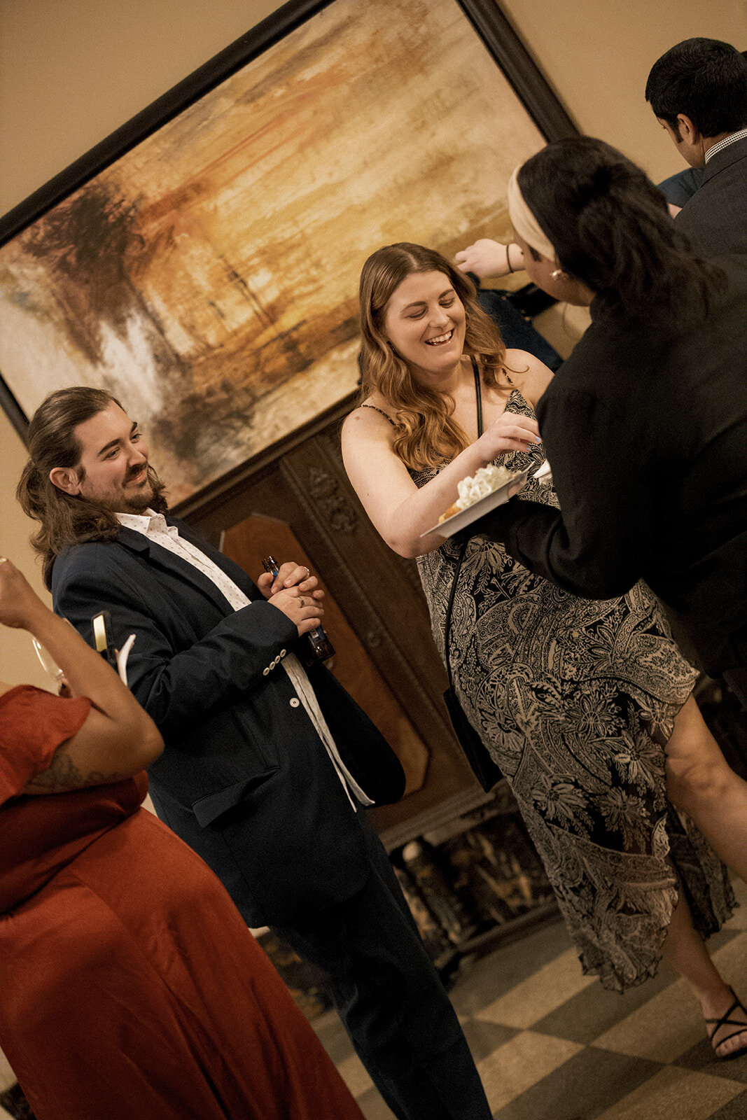 guests enjoying cocktail hour