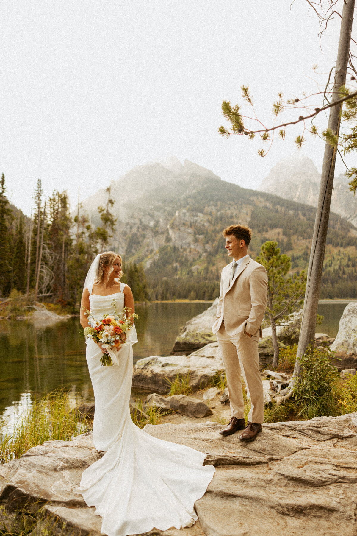 teton-elopment-BRIDAL-PHOTOS-CAMIPHOTOCO-887