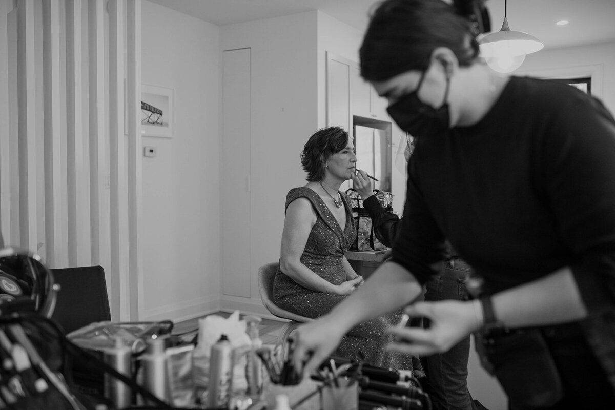 A-toronto-wedding-the-symes-getting-ready-bride-12
