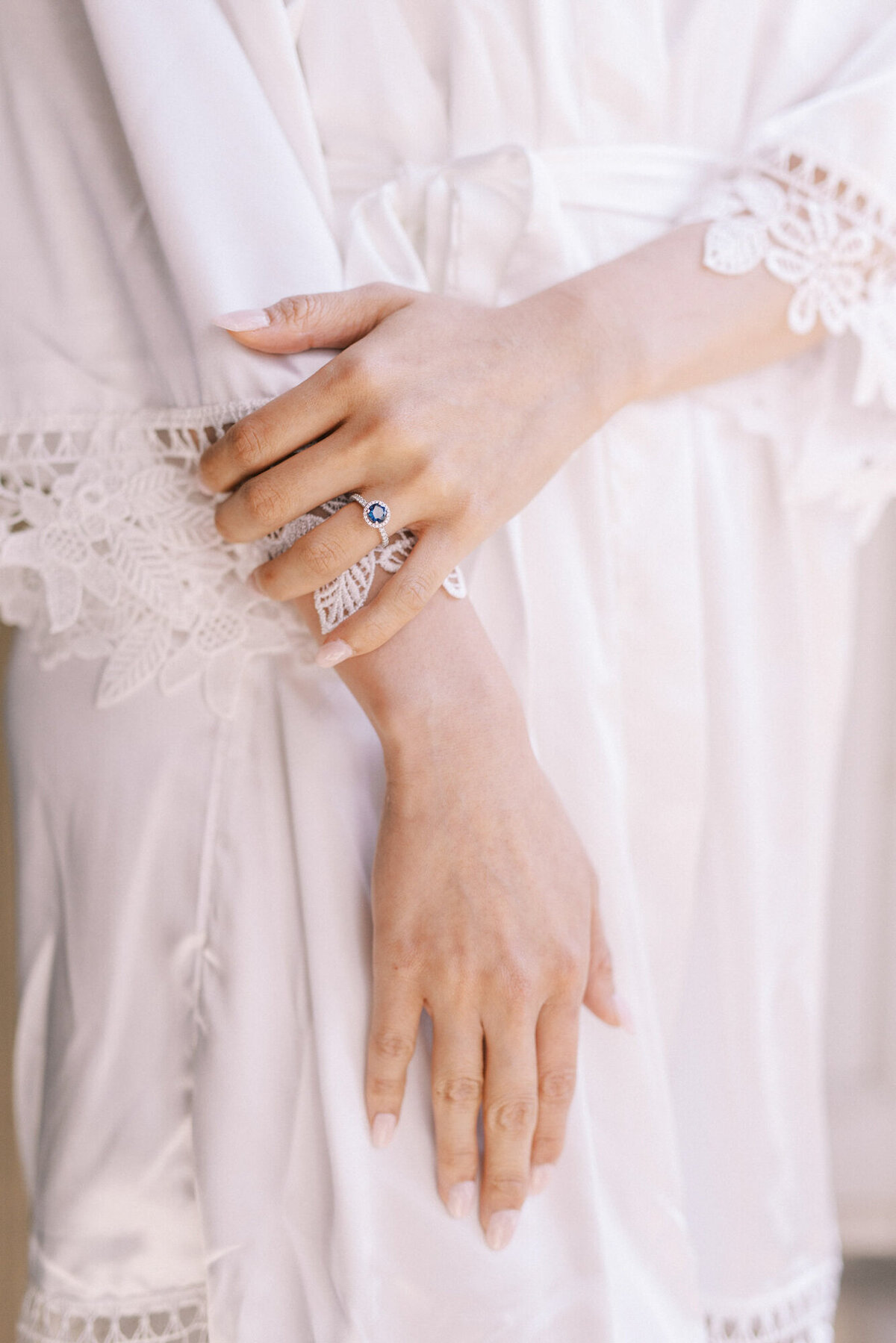 Maïlys Fortune Photography Husband Wife Wedding Weddings Photography France Switzerland Italy Timeless Dreamy Imagery Bilingual French English Destination Weddings Destination Wedding Provence French Riviera Paris Lake Como Tuscany34