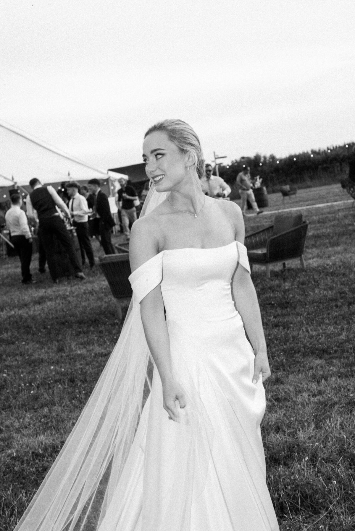 Chloe and James - Suffolk Luxury Editorial Wedding Photographer - Laura Williams Photography - WEB - 10