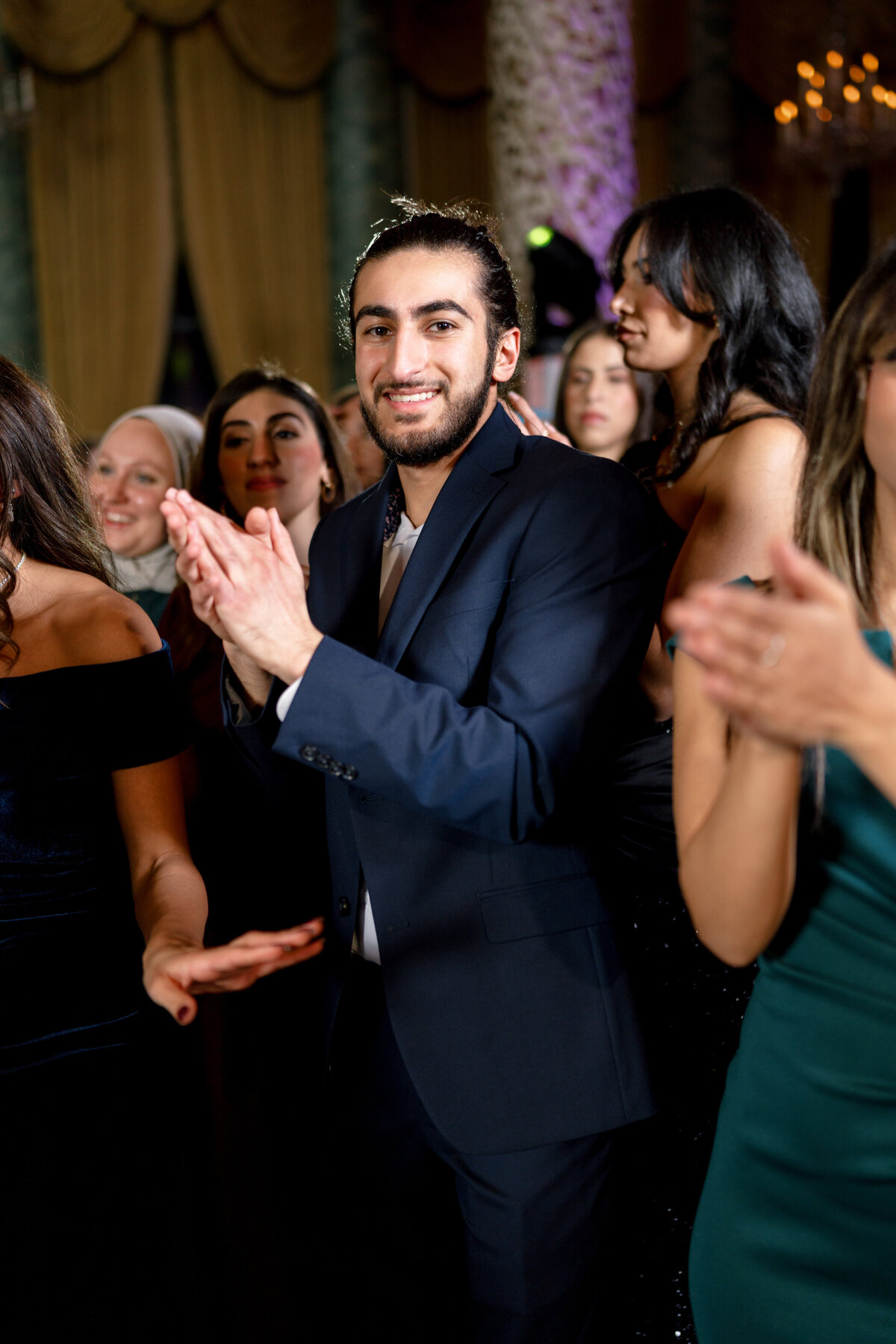 Berlez-Aspen-Avenue-Chicago-Wedding-Photographer-Windy-City-Wedding-Dance-Fulton-West-Event-Christmas-Session-197