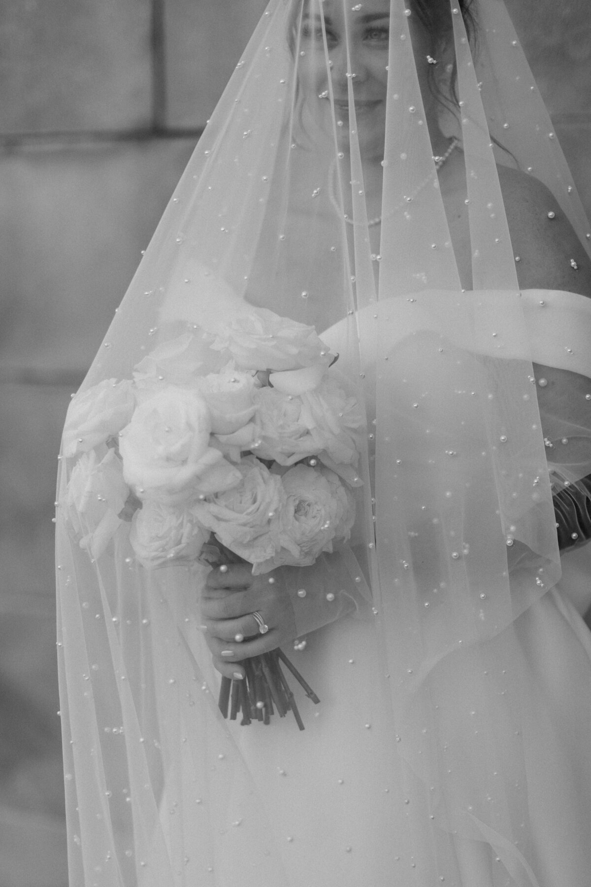 1188 Pascale and Nicolas NAC OBorn Room Wedding Downtown_Ottawa_Photography by Emma