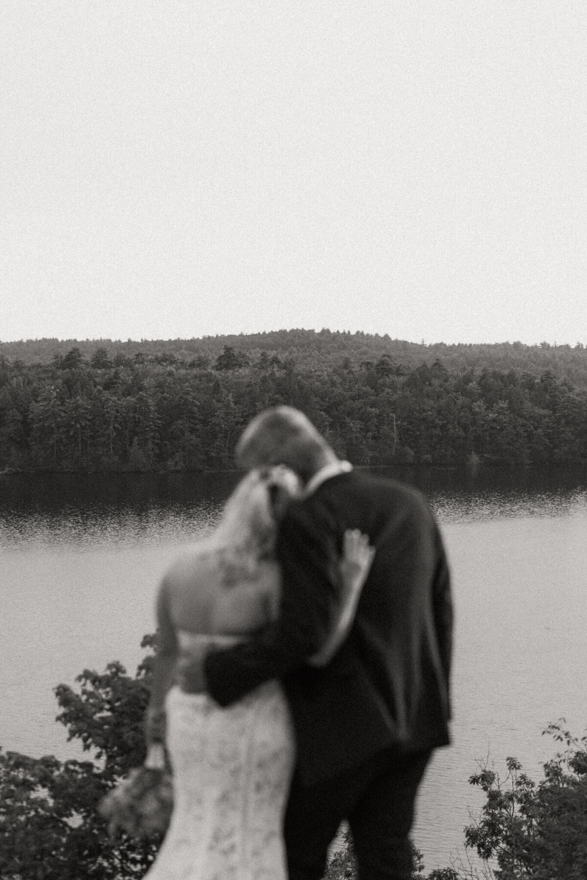 Megan-Joe-Elopement-Sierra-Does-Photos-Cliff-Lake-Manchester-NH-Photographer_095