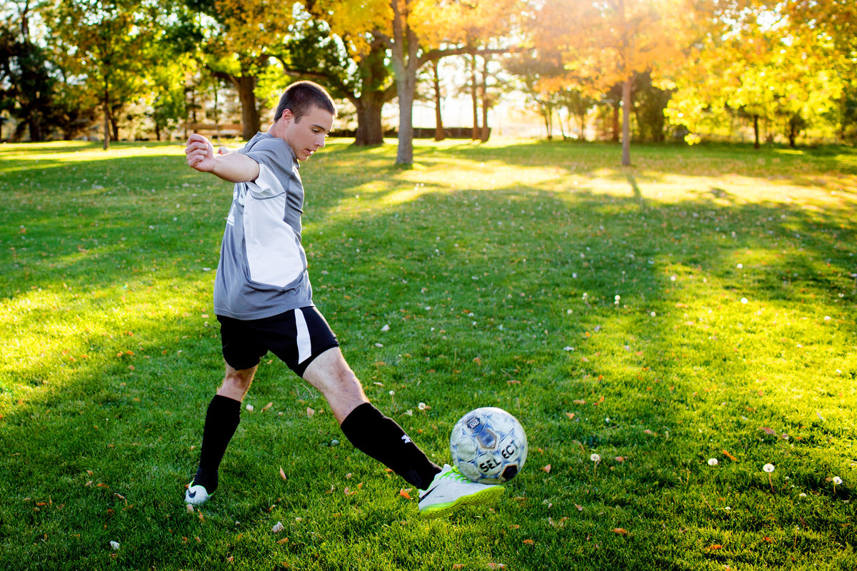 soccer-senior-photos-colorado