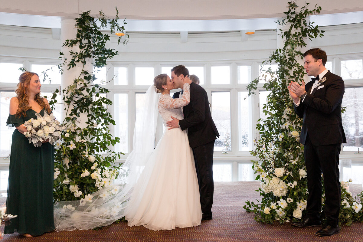 Woodstock-Inn-Vermont-Winter-Wedding-61