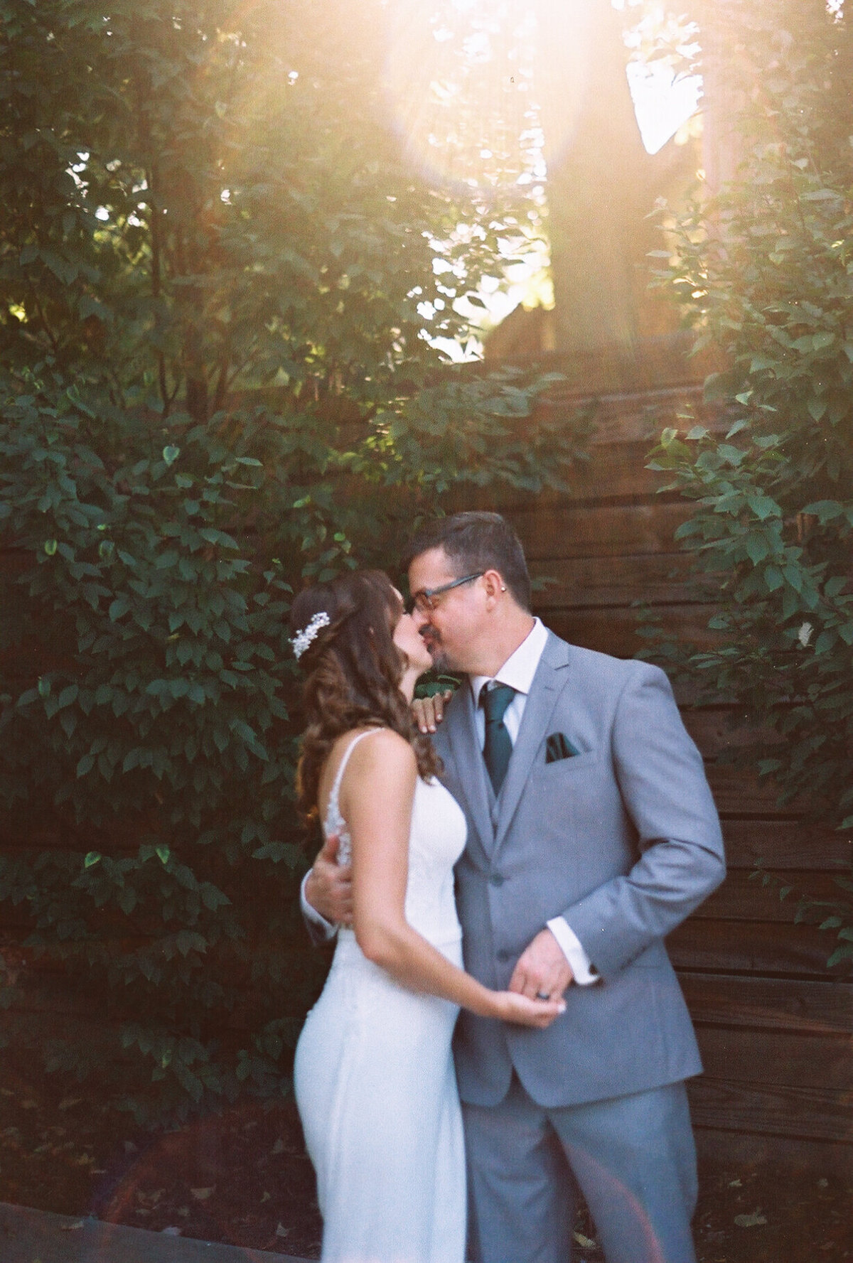 Kansas-City-intimate-wedding-on-film-4
