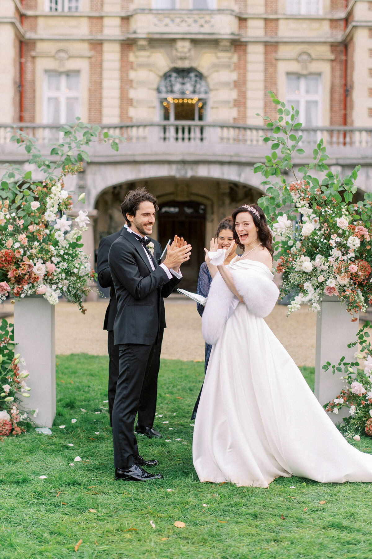 Maïlys Fortune Photography Husband Wife Wedding Weddings Photography France Switzerland Italy Timeless Dreamy Imagery Bilingual French English Destination Weddings Destination Wedding Provence French Riviera Paris Lake Como Tuscany99