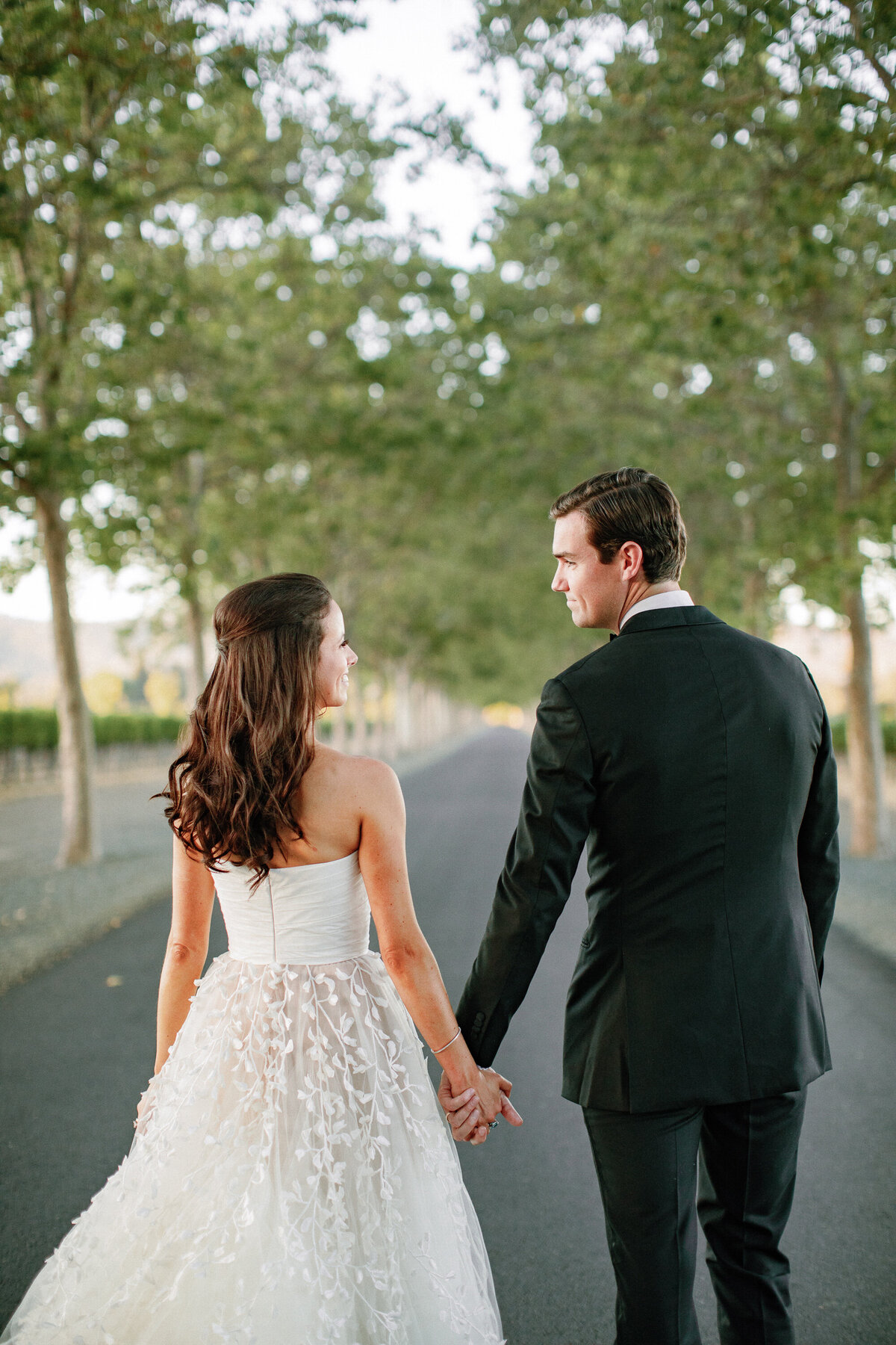 meg-smith-napa-wedding-beaulieuu-garden00142
