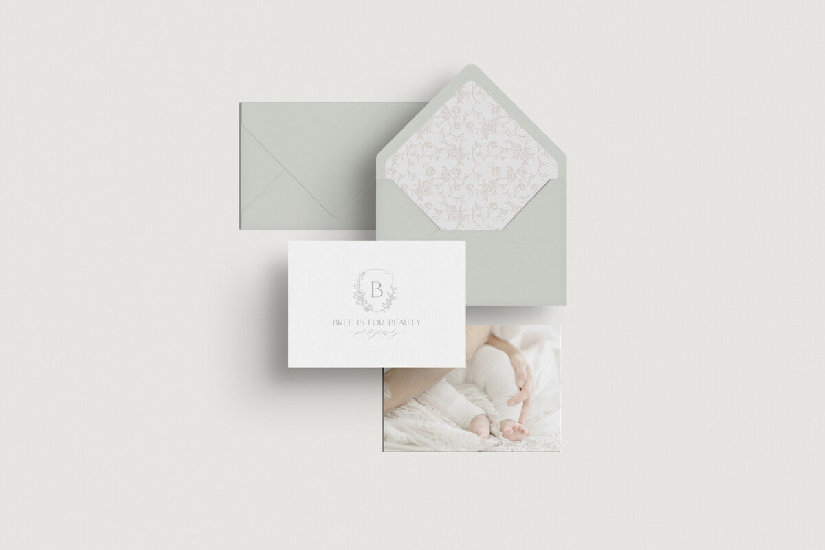 Bree Stationary