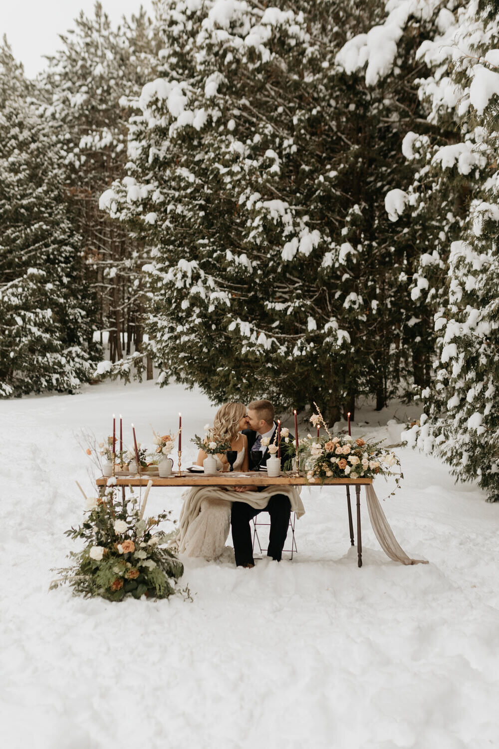 winter-elopement-muskoka-001