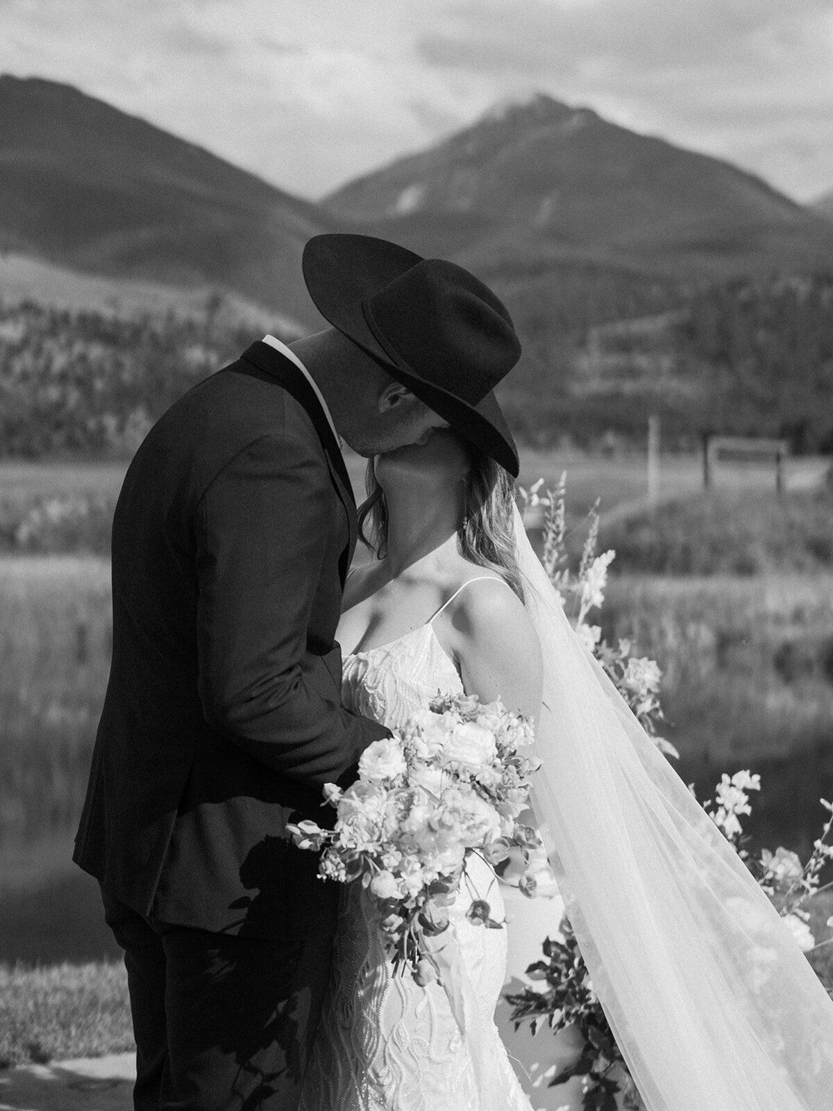 Sam & Molly_The Copper Rose Ranch Montana-478