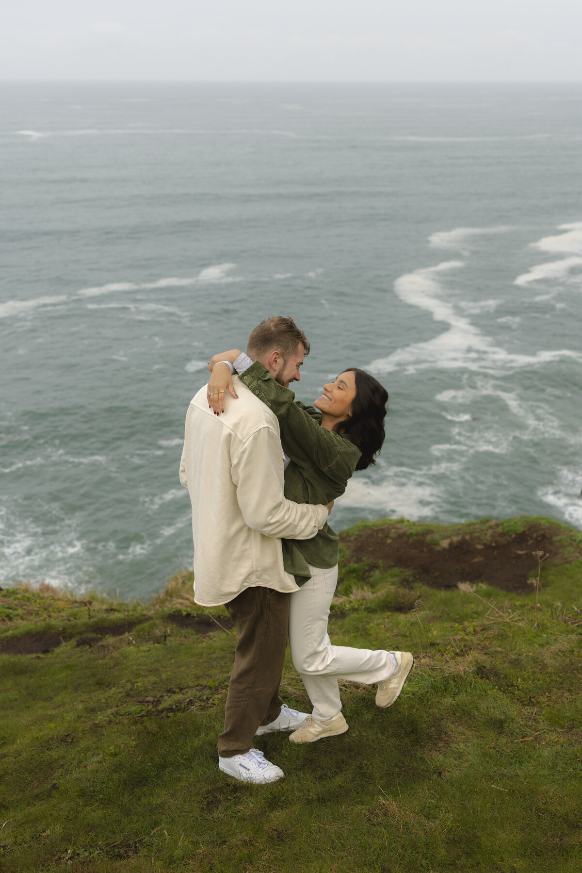 CannonBeachCouple-43
