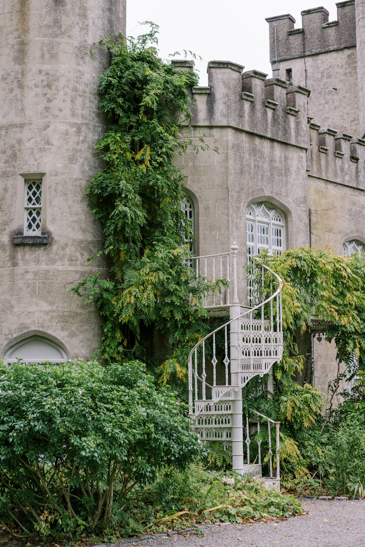 Michelle Norwood Living - Luxury Travel Inspiration - Scene Setters Ireland - Megan-Noll_Engage-Ireland22-15