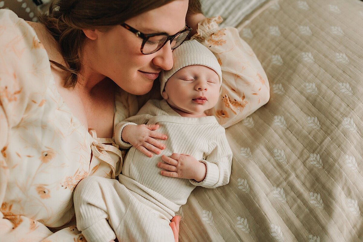 Mom and newborn baby in-home lifestyle photoshoot Harrisonburg, VA
