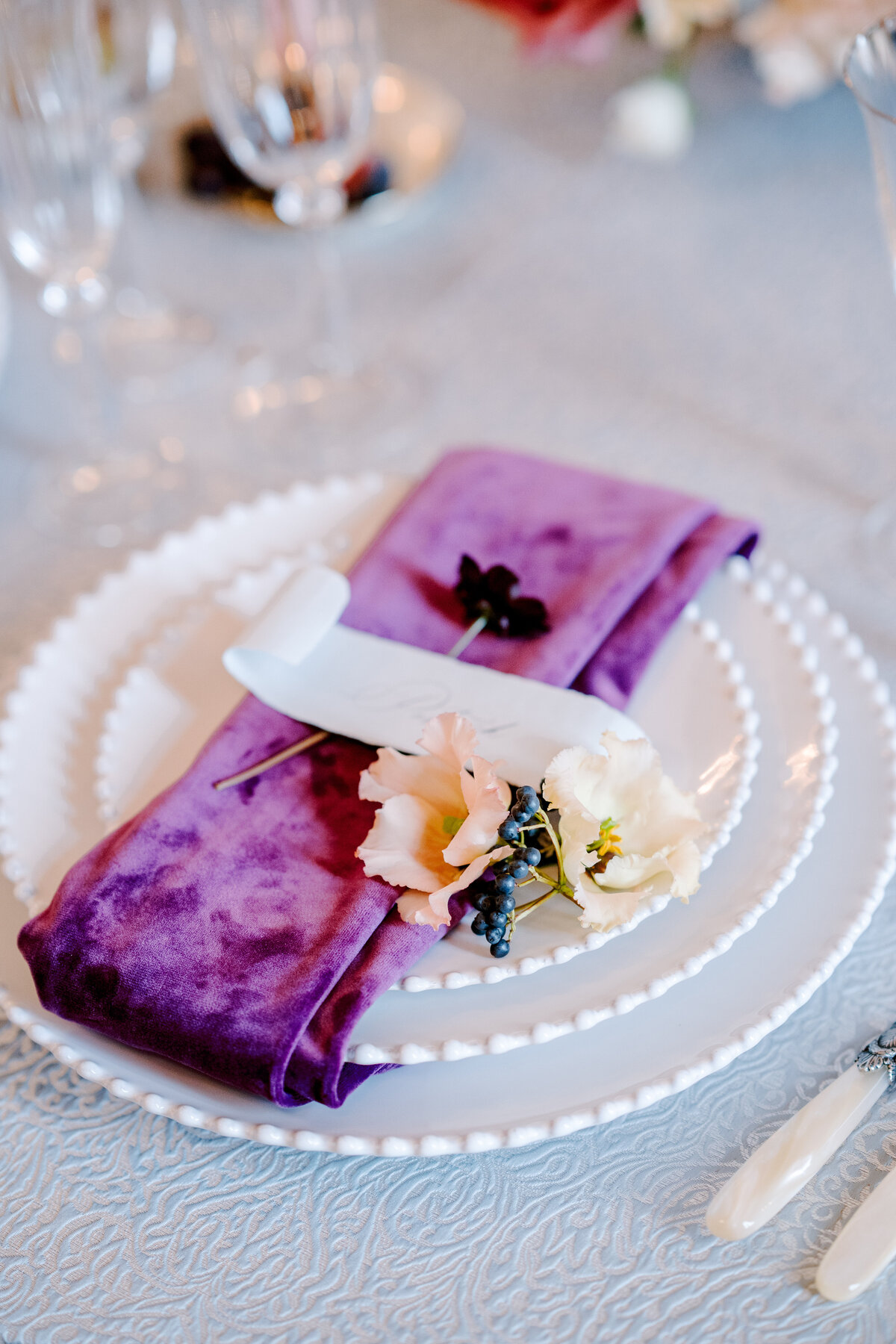 Wedding at Château de Santeny photographed by Lake Como Wedding photographer