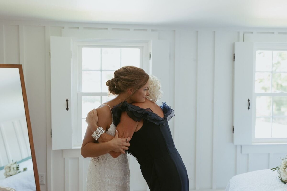 outdoor-same-sex-wedding-32