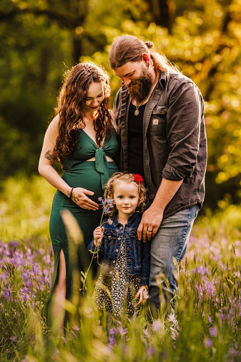 wildflower-maternity-session-portland-oregon-natalie-broders-05