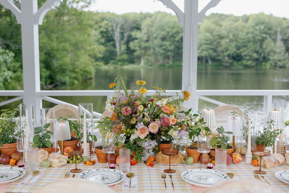 Boathouse Tablescape Lakeside Wedding_websize
