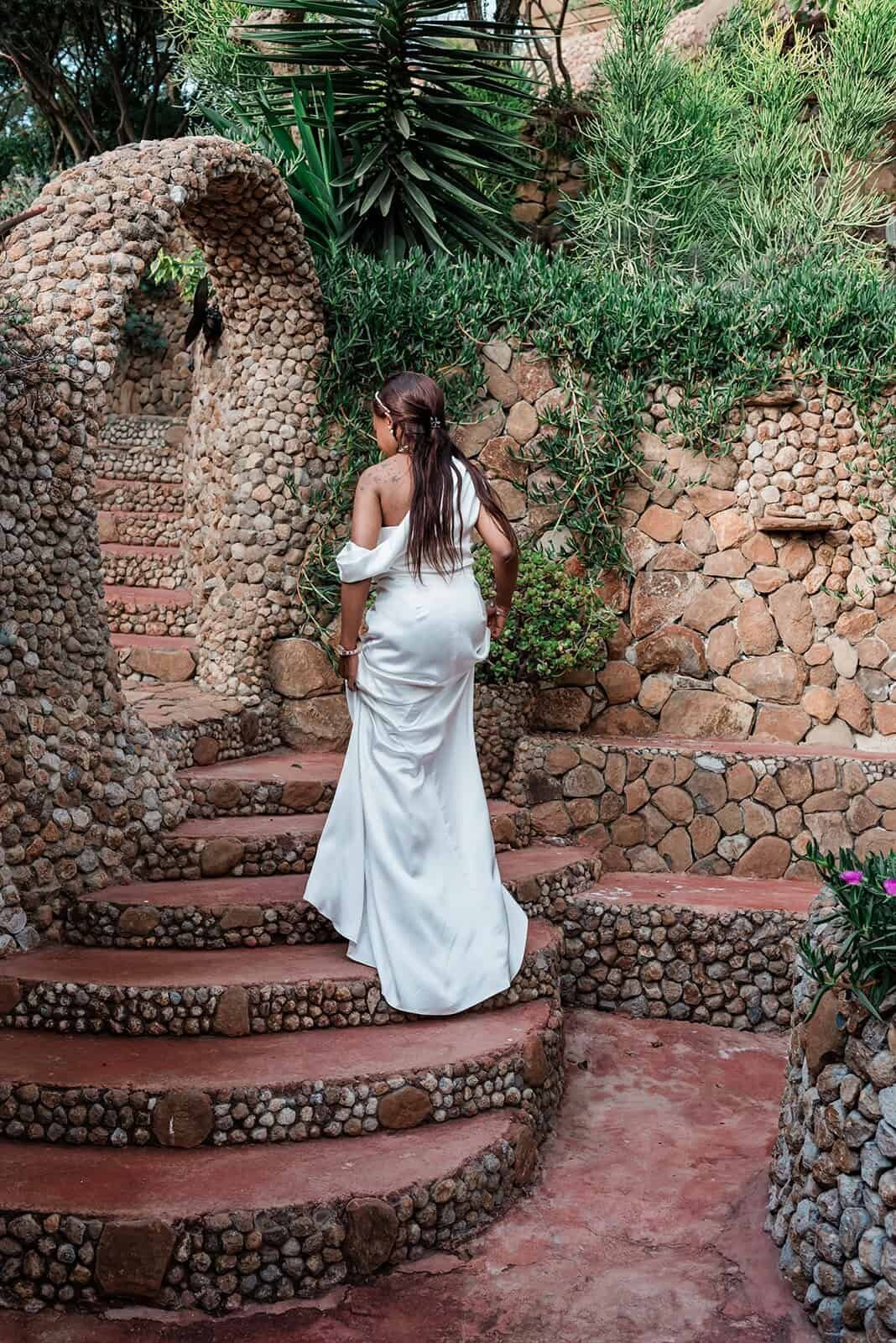 boutique-destination-elopement-photographer-Soul-and-Sky-Weddings