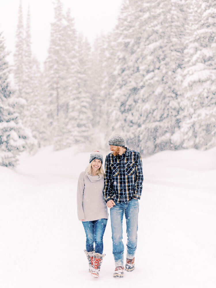Colorado-Family-Photography-Christmas-Winter-Mountain-Snowy-Photoshoot24