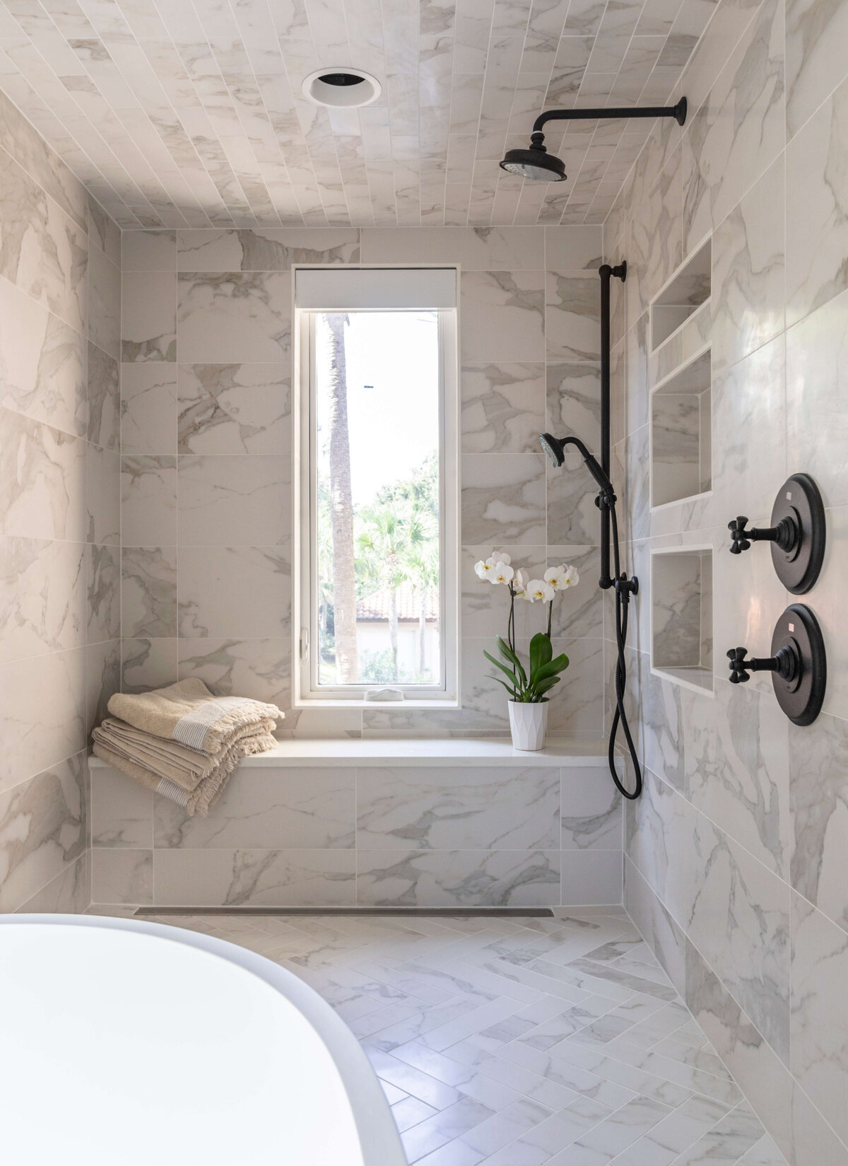 Amelia Island Colorful Condo Bathroom