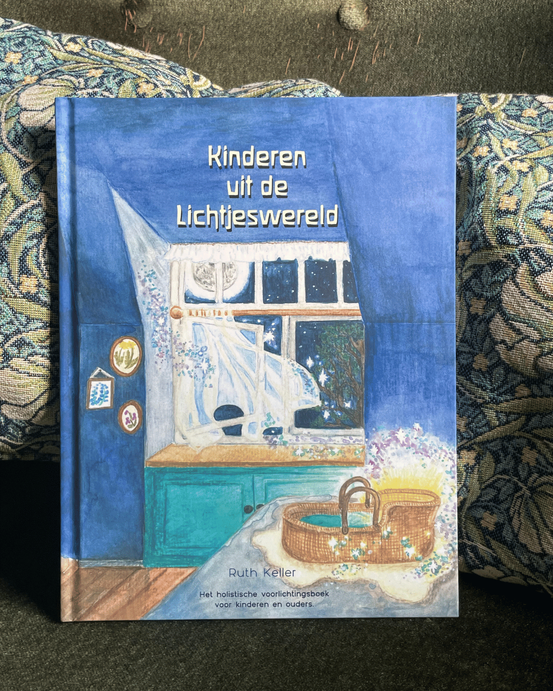 Kinderen-uit-de-lichtjeswereld, prentenboek, holistisch-voorlichtingsboek, waldorf-inspired, kinderenuitdelichtjeswereld