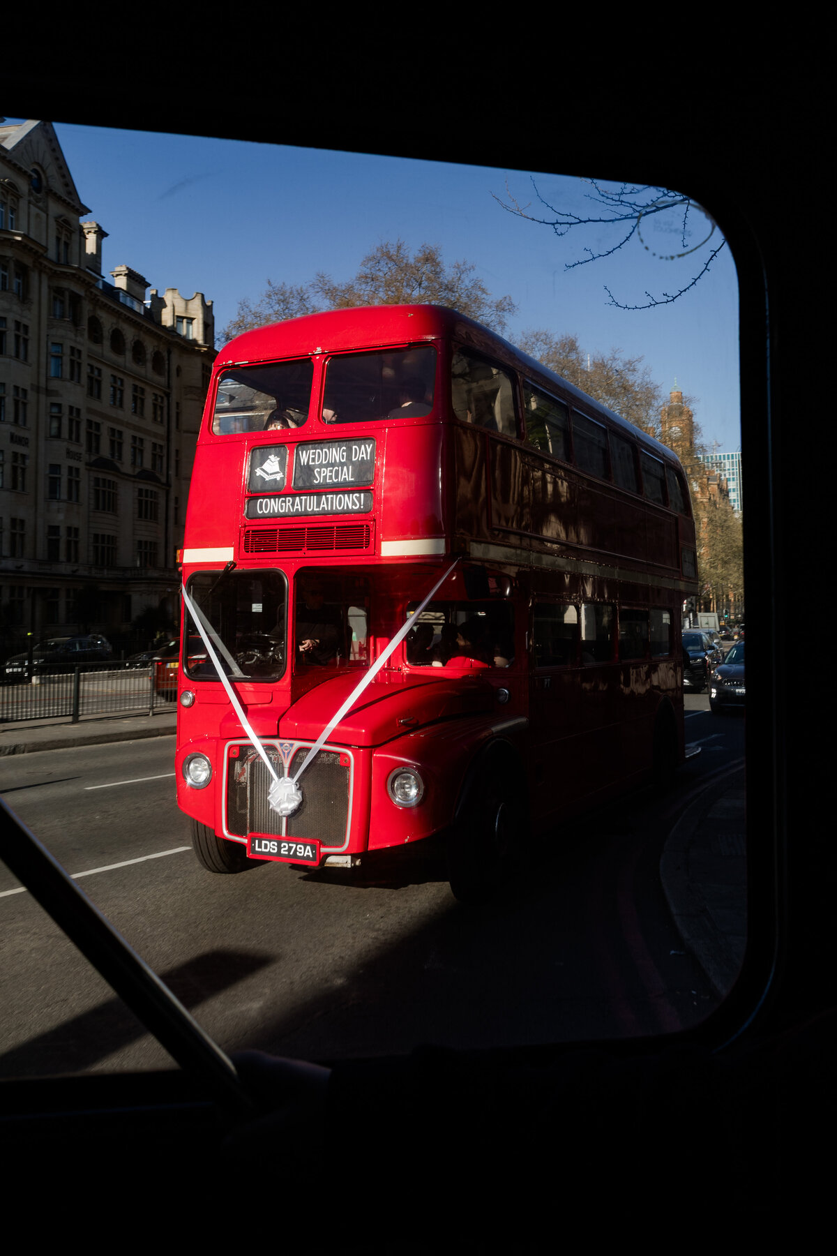 adorlee-weddings-091-red-london-bus-at-old-marylebone-town-hall-london