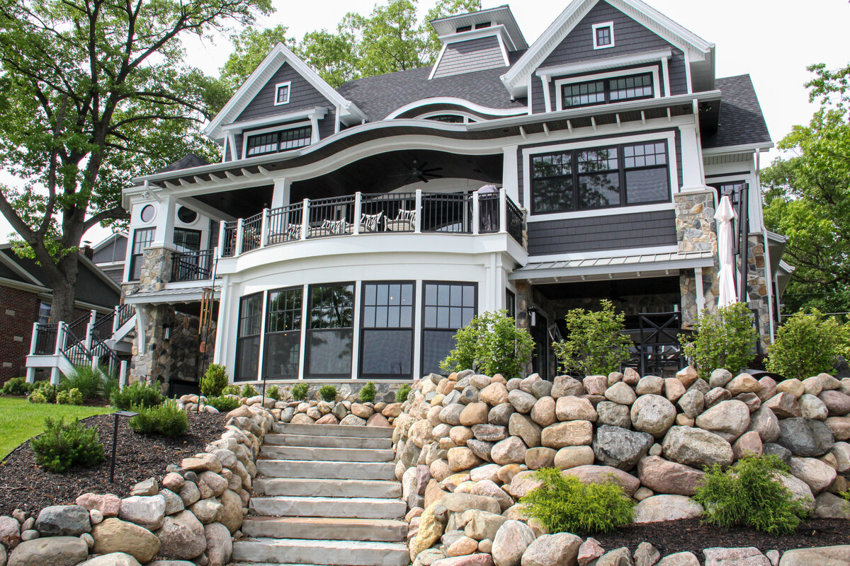 Exterior 13