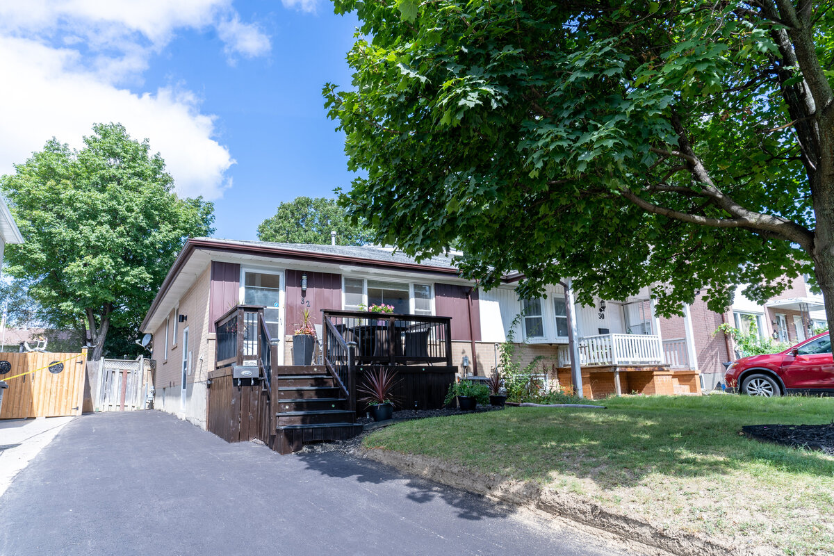 32 Corby Cres 35