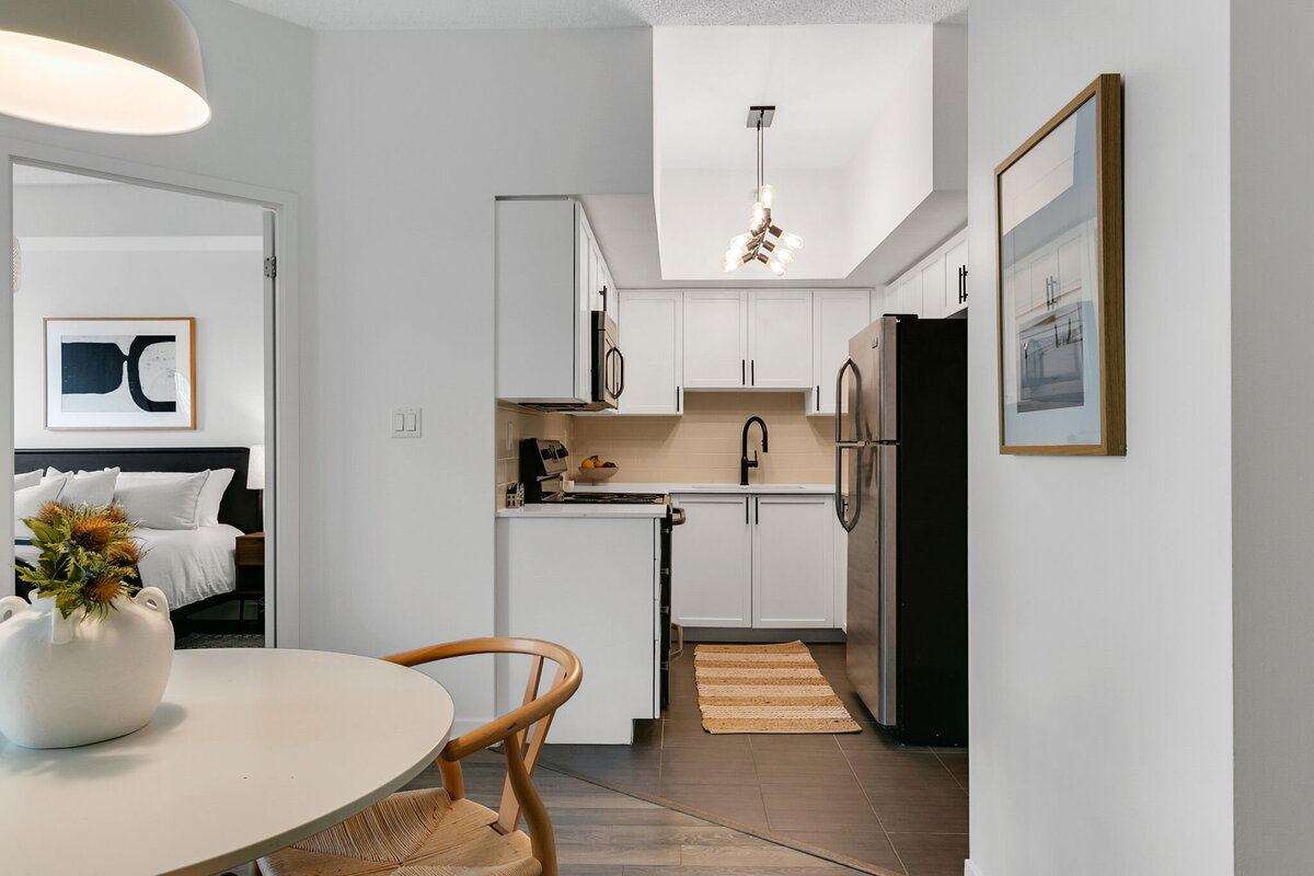 18-web-or-mls-15_001_Kitchen