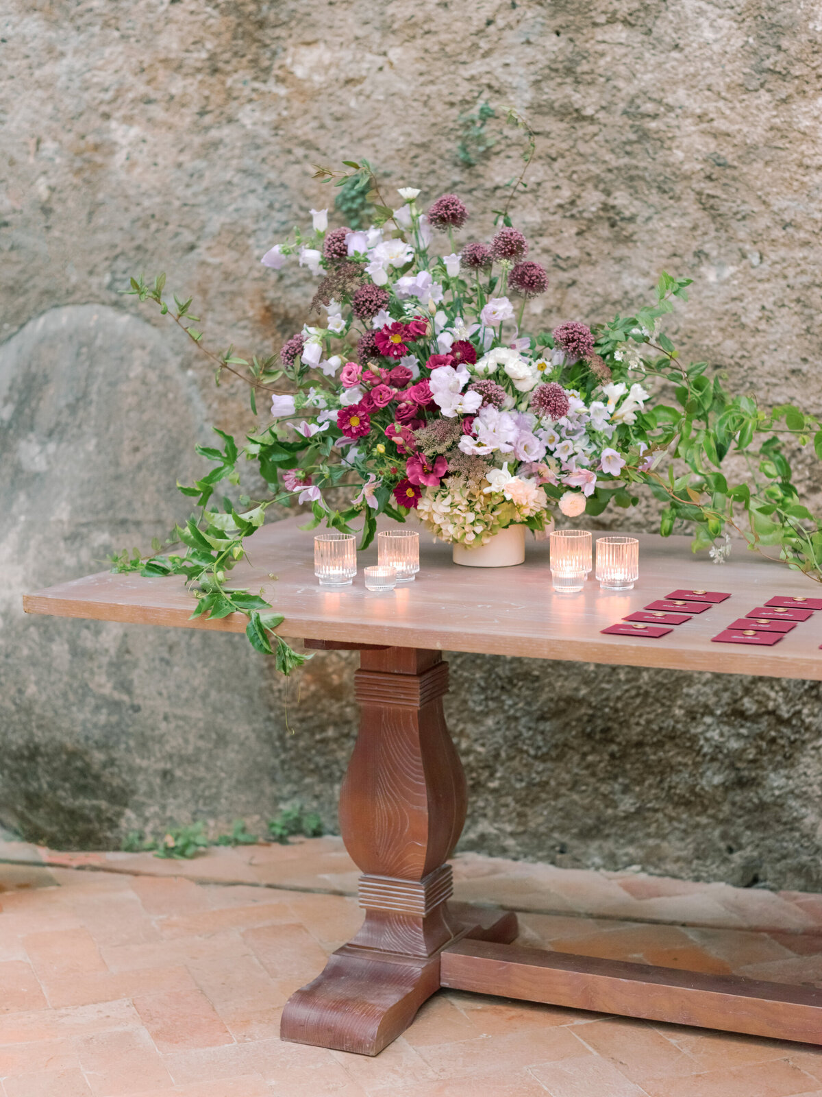 casa-dos-penedos-portugal-wedding-classic-seating-assignments