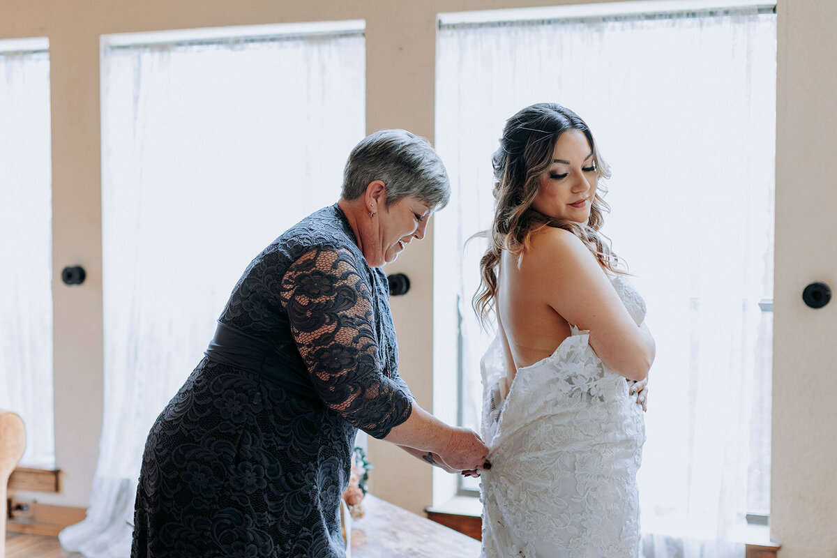 reTheBurrowWeddingPhotography-842