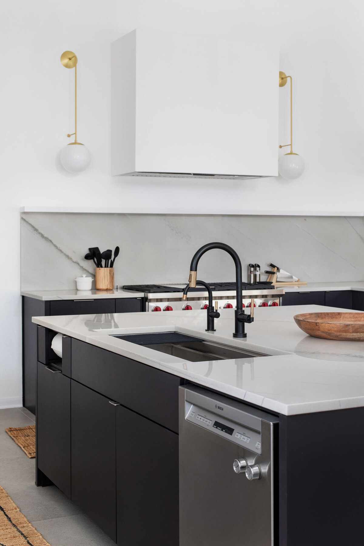 Hello Home Sleek Contemporary Black and White kitchen marble and brass designer lighting 6