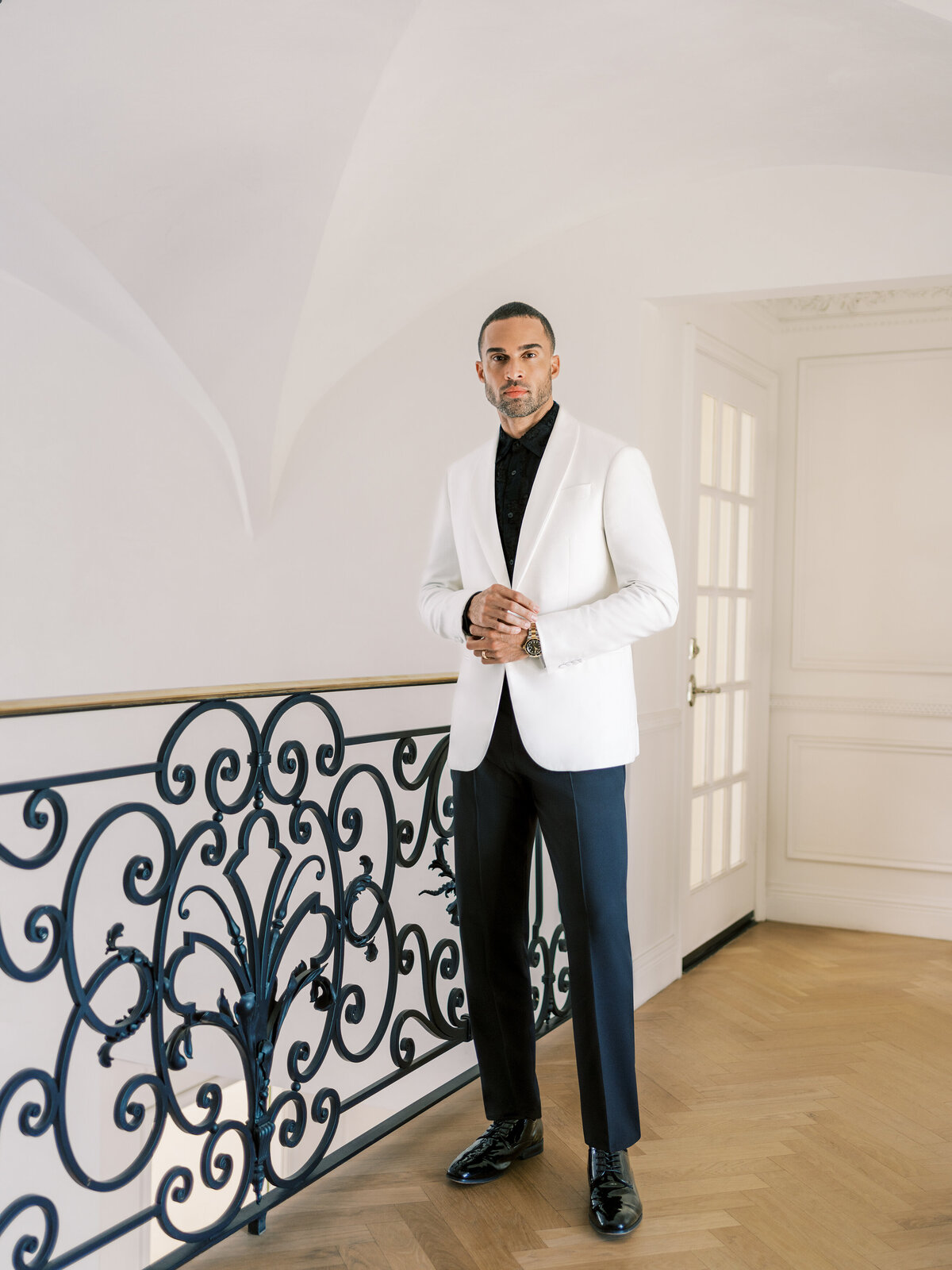 men’s-style-wedding-traditional-white-tuxedo-personal-shopping-fashion-stylist-raina-silberstein