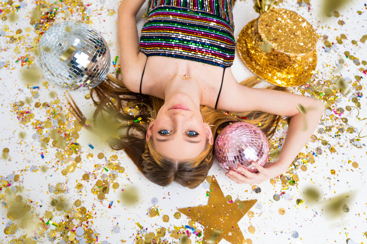 Cleveland-Akron-Senior-Portrait-model-team-NewYearsEve-18