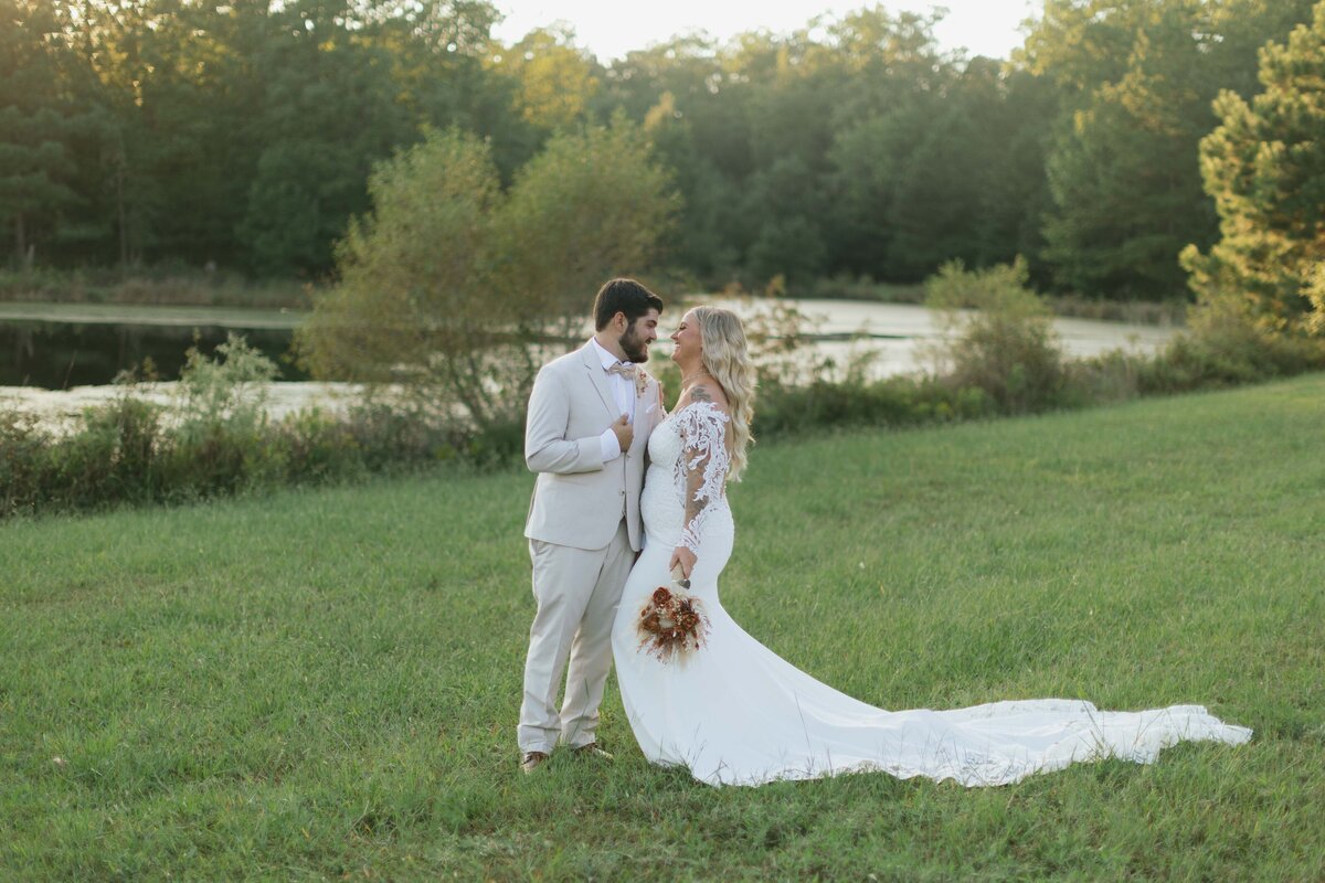 Chloe Parker Photography Heartfelt Wedding Photographer in Virginia — Wedding Photos 187